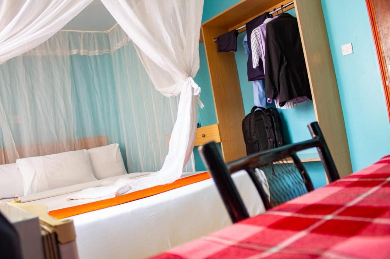 Bed and Breakfast La Jardine Найроби Экстерьер фото