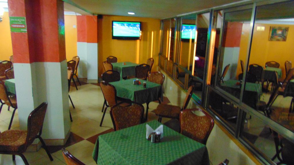 Bed and Breakfast La Jardine Найроби Экстерьер фото