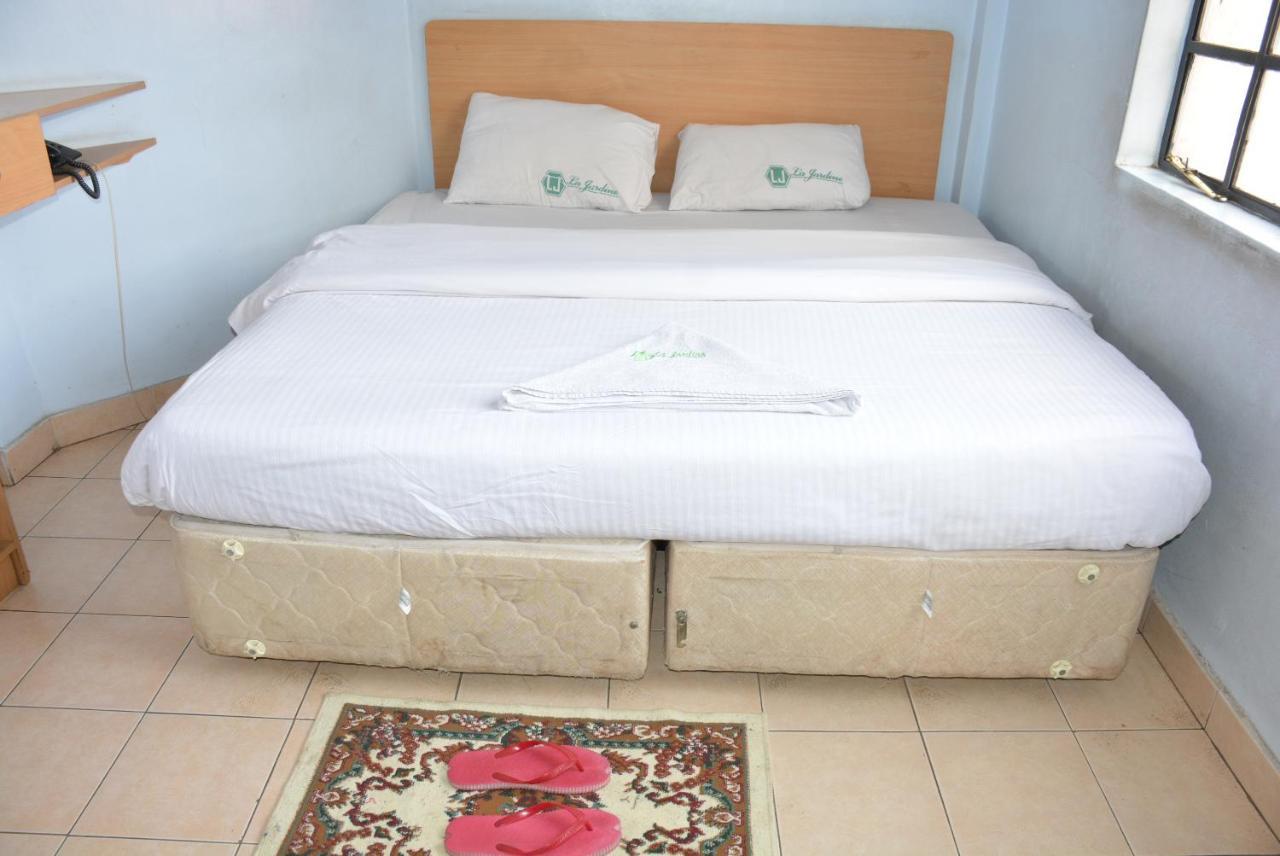 Bed and Breakfast La Jardine Найроби Экстерьер фото